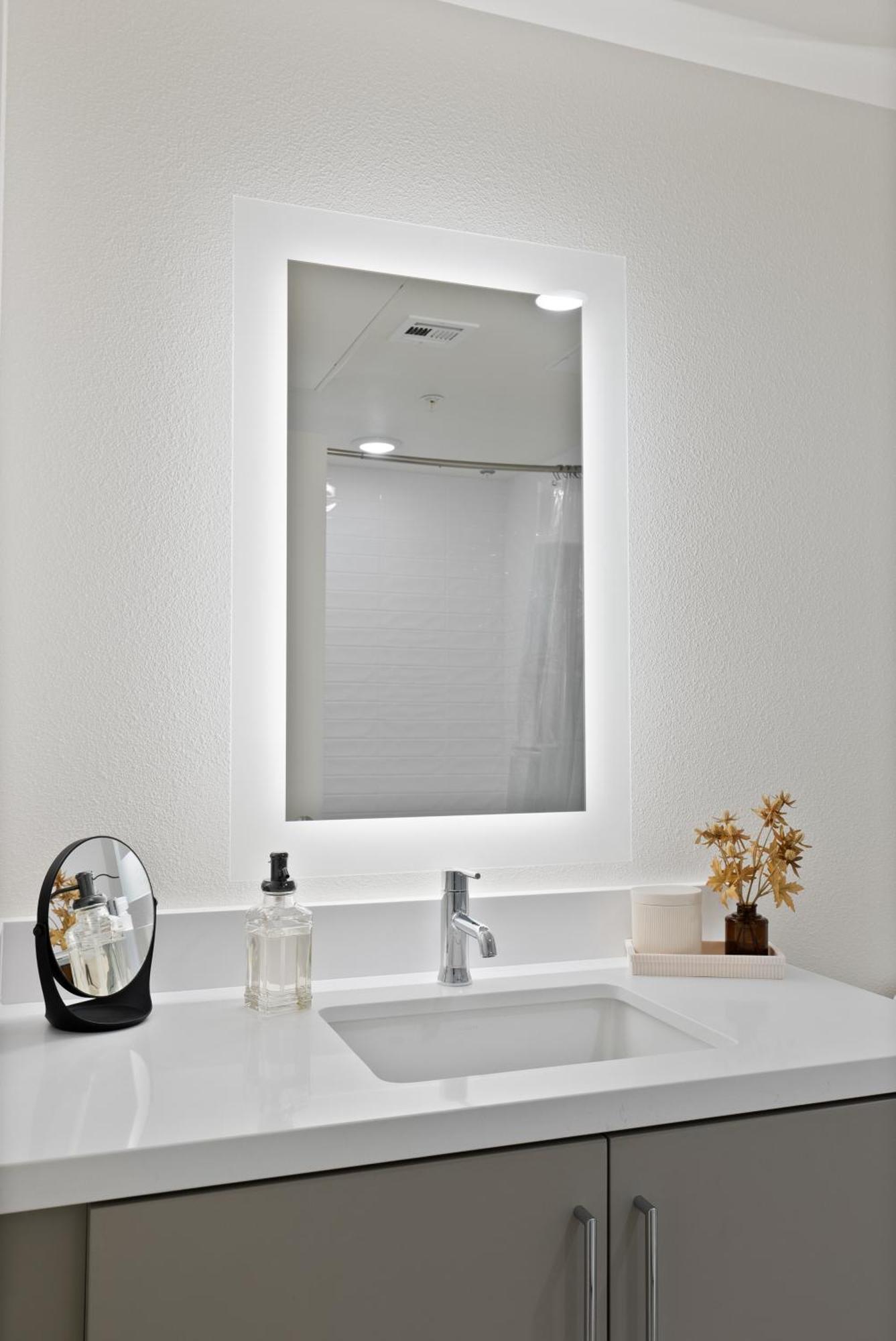 Bright Studio On Sunset Blvd, Free Parking, Gym, And Pool 洛杉矶 外观 照片