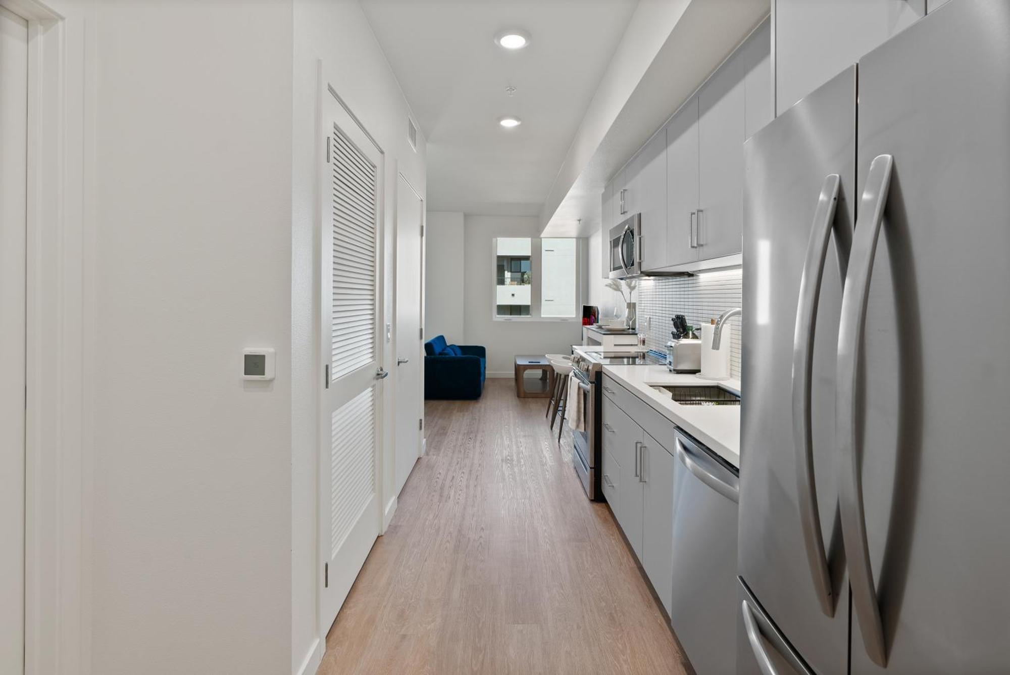 Bright Studio On Sunset Blvd, Free Parking, Gym, And Pool 洛杉矶 外观 照片
